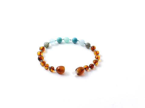 BARNSTEEN ARMBAND COGNAC & TURKOOIS - AQUAMARIJN - LABRADORIET - AMAZONIET